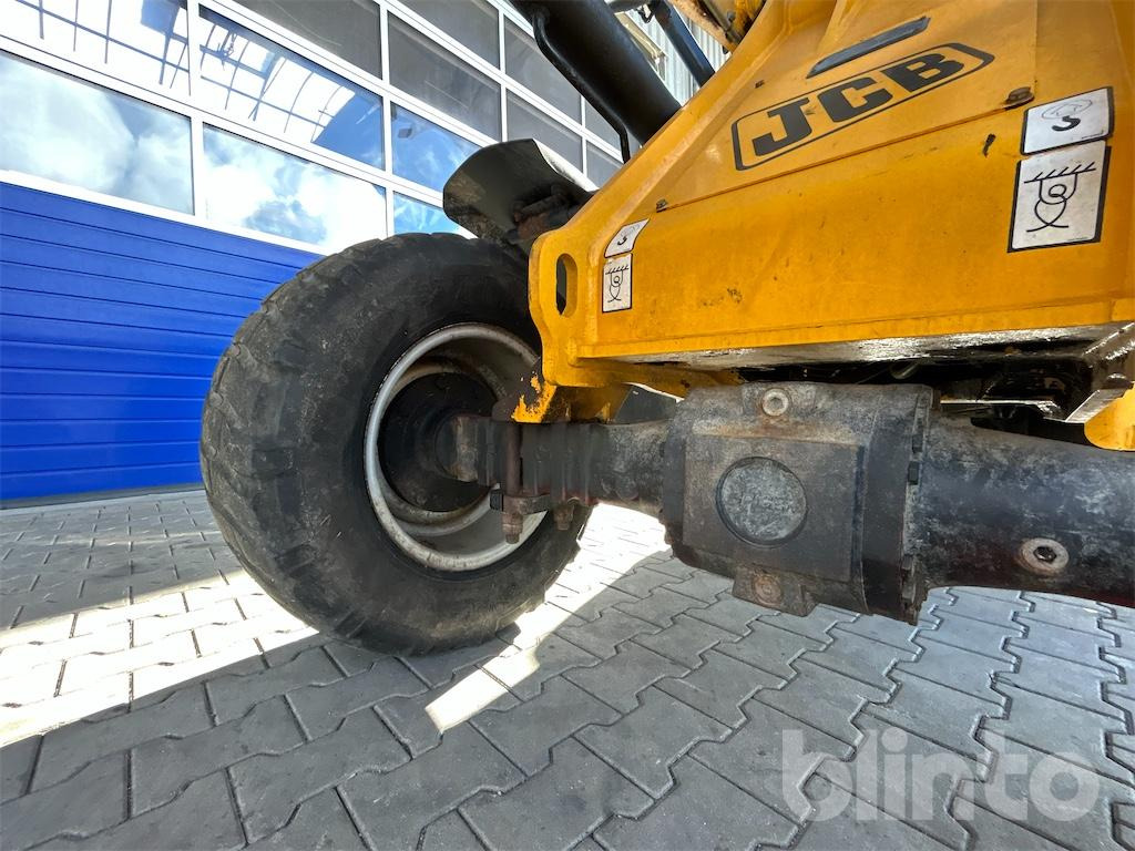 Chargeuse sur pneus JCB 409 (2010)