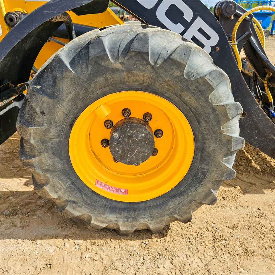 Chargeuse sur pneus JCB 409 AG T4