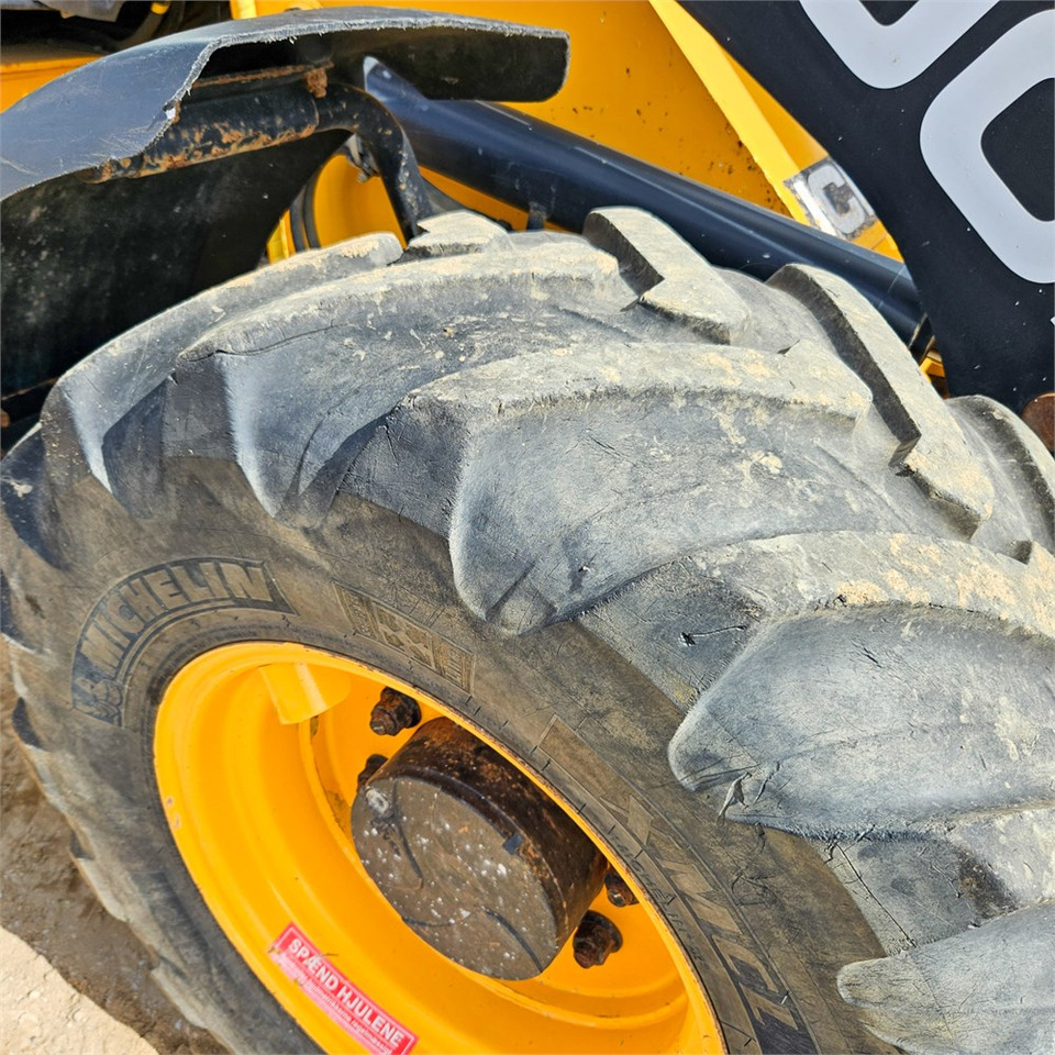 Chargeuse sur pneus JCB 409 AG T4