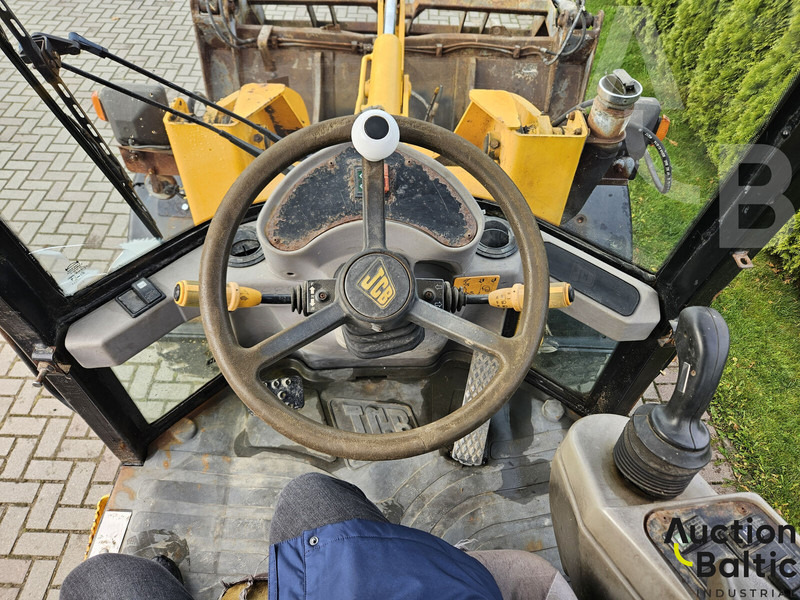 Chargeuse sur pneus JCB 409 B
