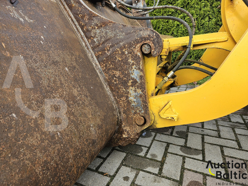 Chargeuse sur pneus JCB 409 B