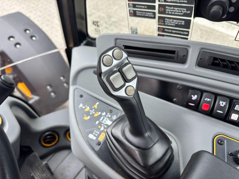 Chargeuse sur pneus JCB 409 JCB 409 40km/h Nordic Edition