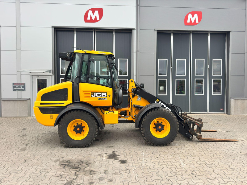 Chargeuse sur pneus JCB 409 JCB 409 40km/h Nordic Edition