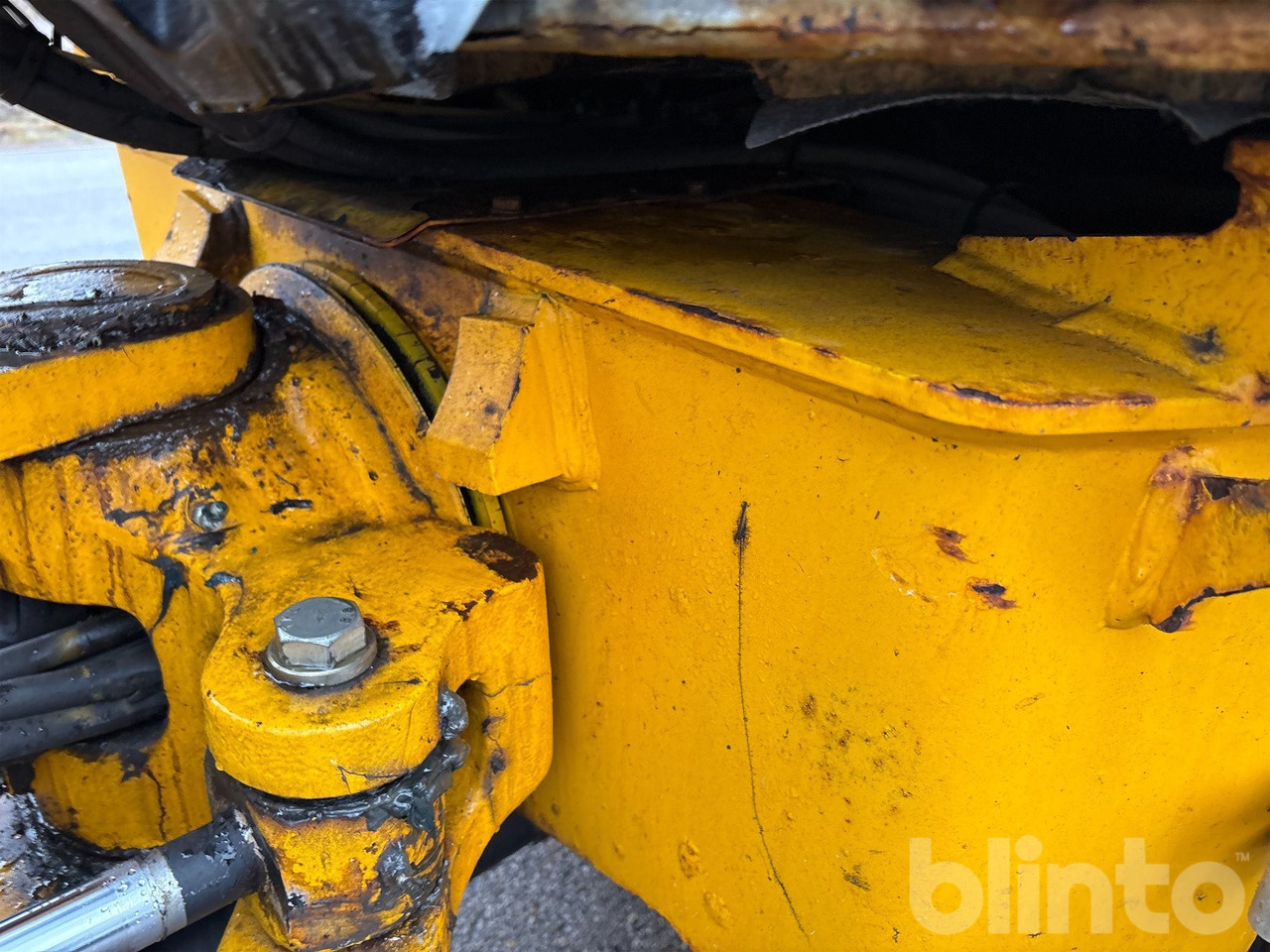 Chargeuse sur pneus JCB 409 T4