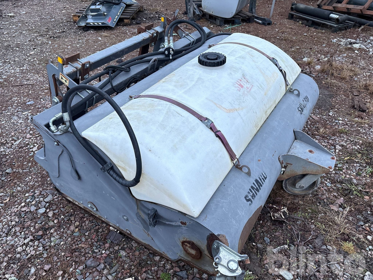 Chargeuse sur pneus JCB 409 T4