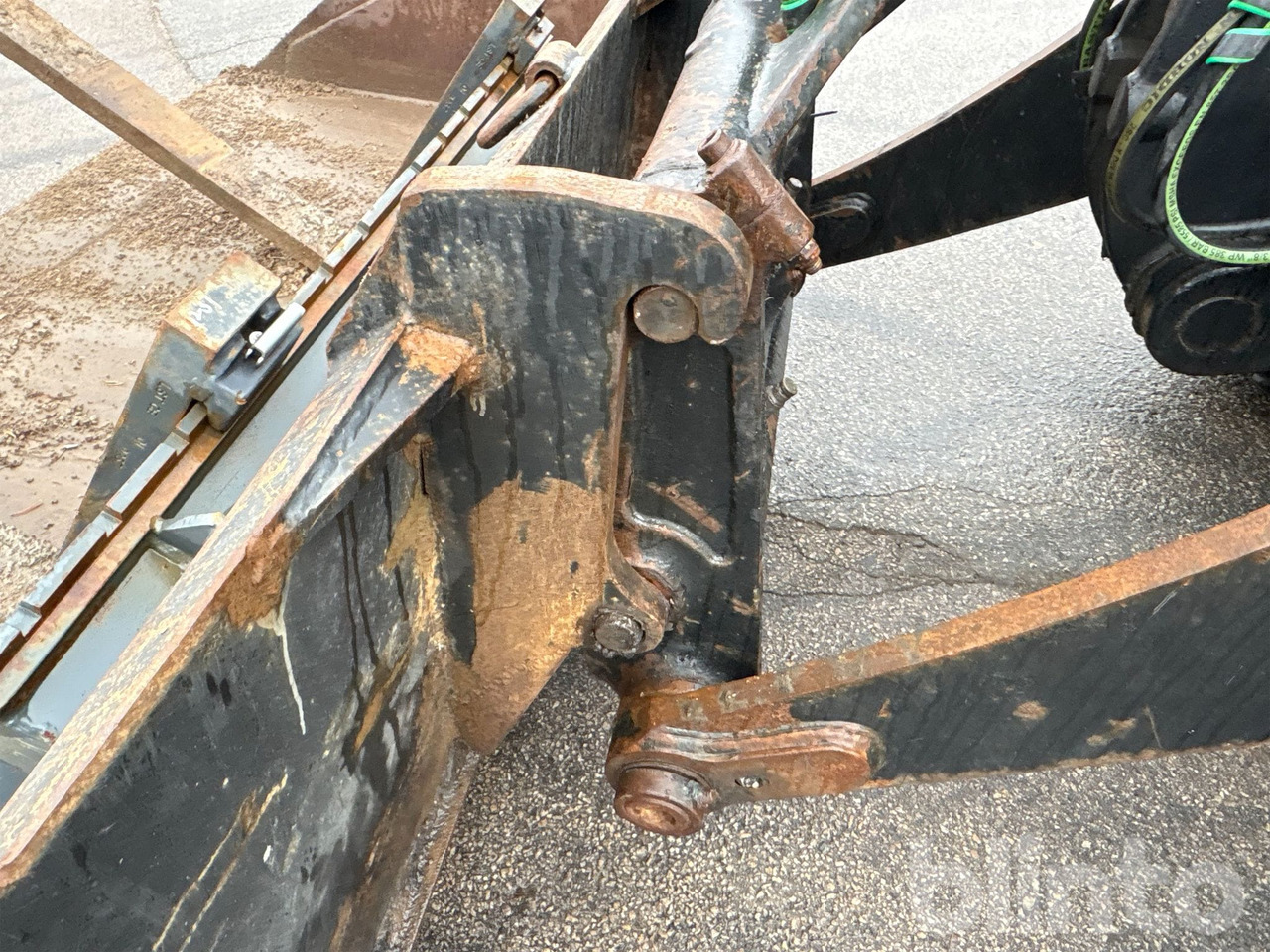 Chargeuse sur pneus JCB 409 T4