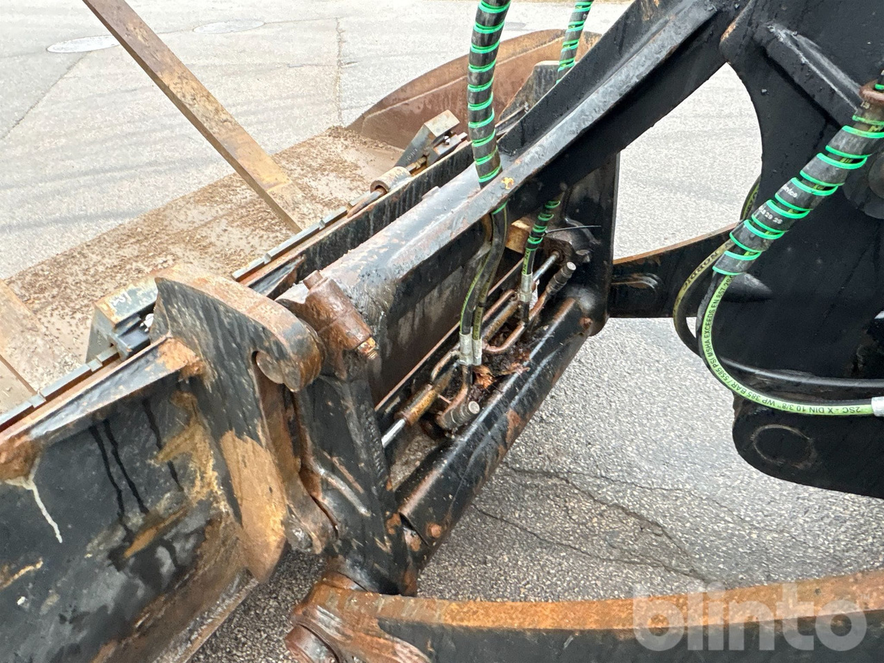Chargeuse sur pneus JCB 409 T4