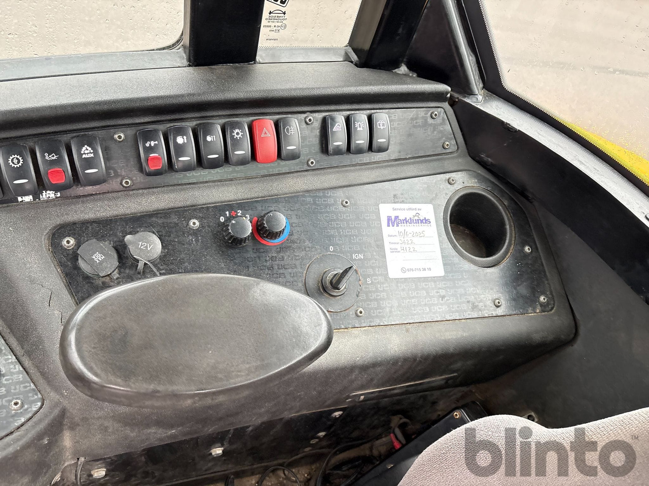 Chargeuse sur pneus JCB 409 T4