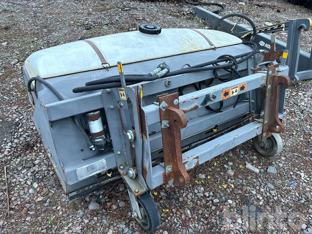 Chargeuse sur pneus JCB 409 T4