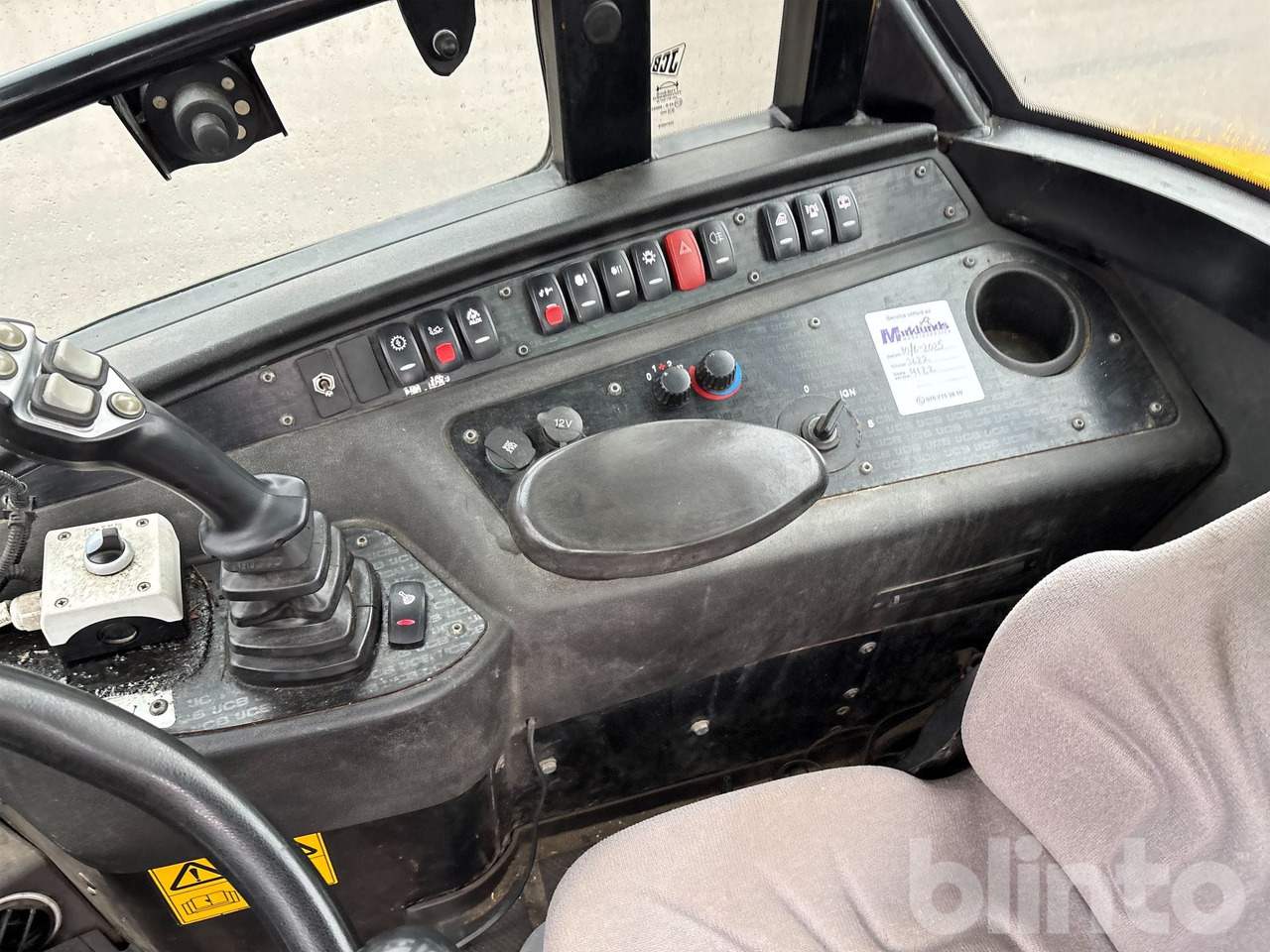 Chargeuse sur pneus JCB 409 T4