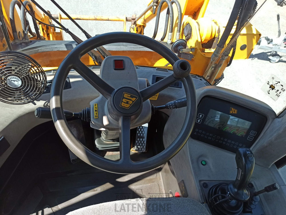 Chargeuse sur pneus JCB 411B  HT pyöräkuormaaja