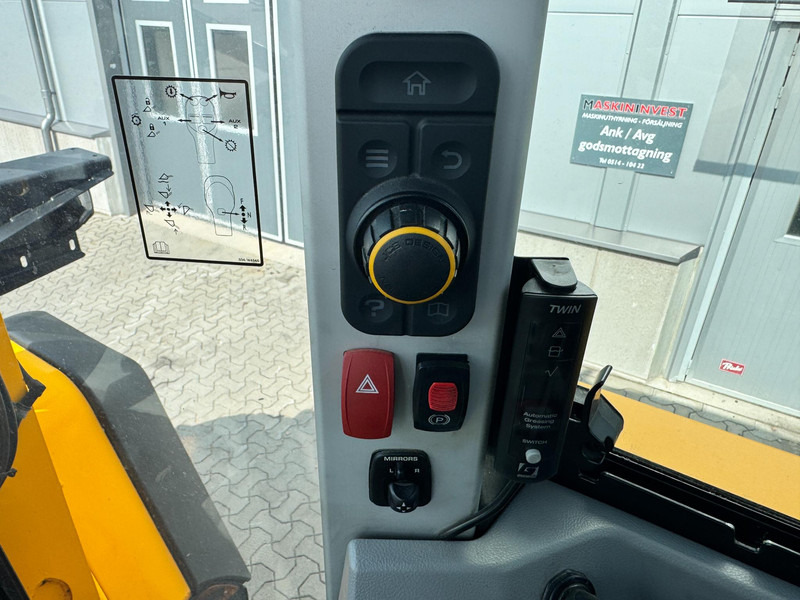 Chargeuse sur pneus JCB 413 2.800h