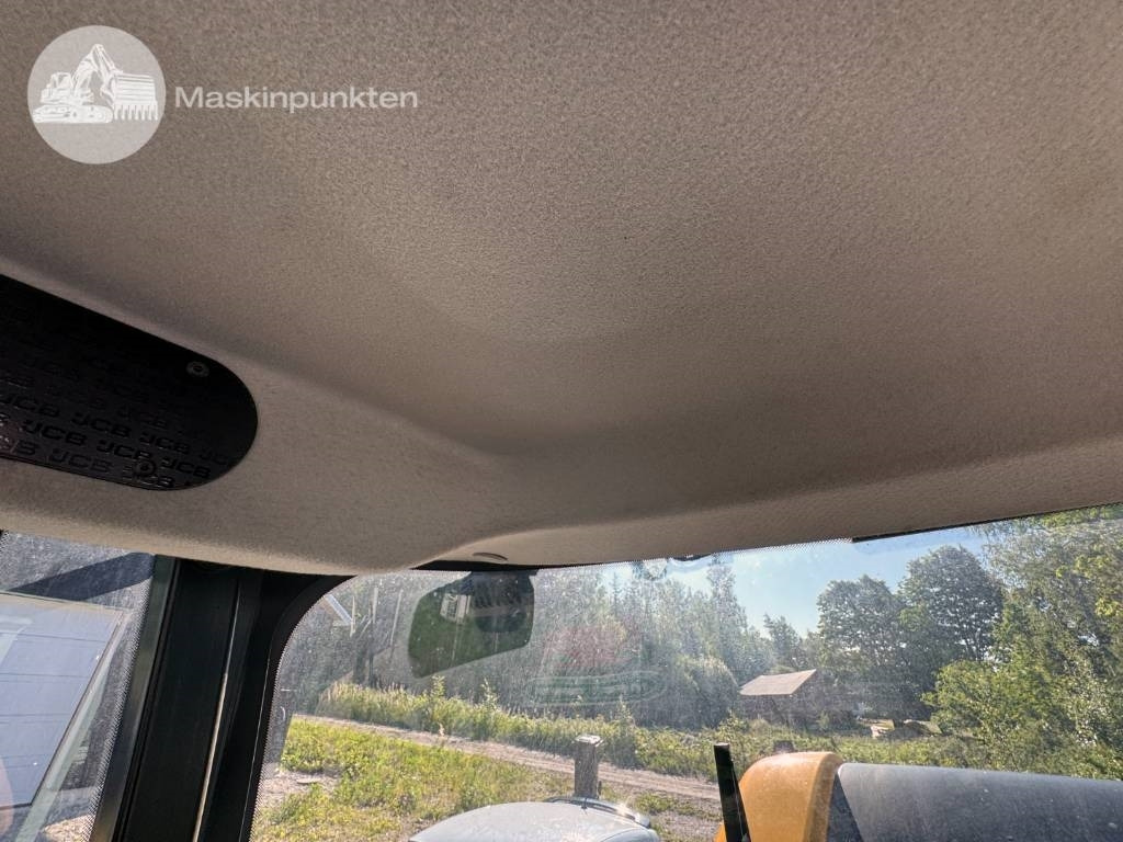 Chargeuse sur pneus JCB 413 K