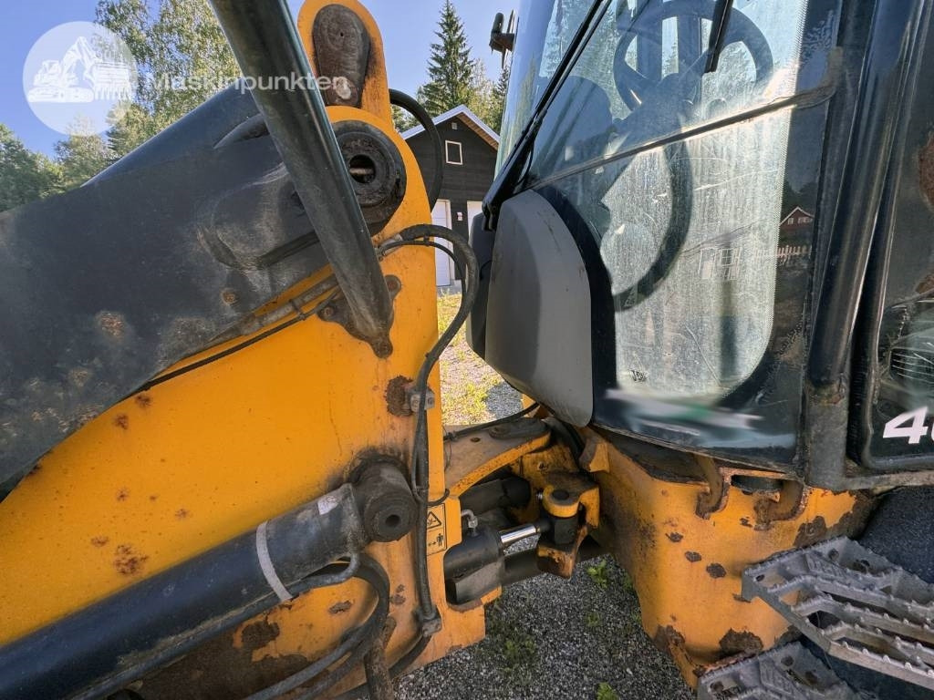 Chargeuse sur pneus JCB 413 K