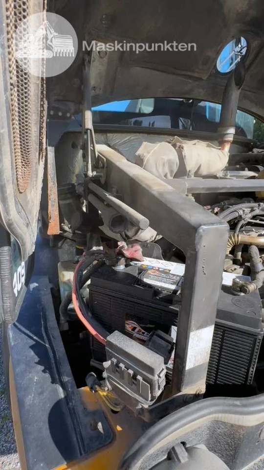 Chargeuse sur pneus JCB 413 K