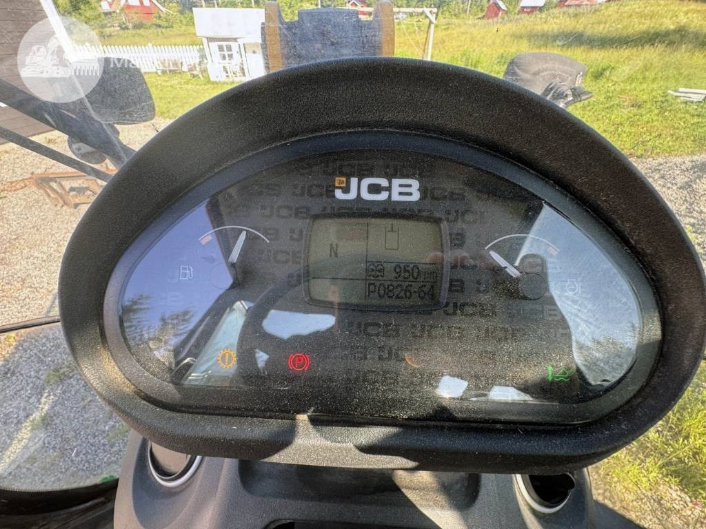 Chargeuse sur pneus JCB 413 K