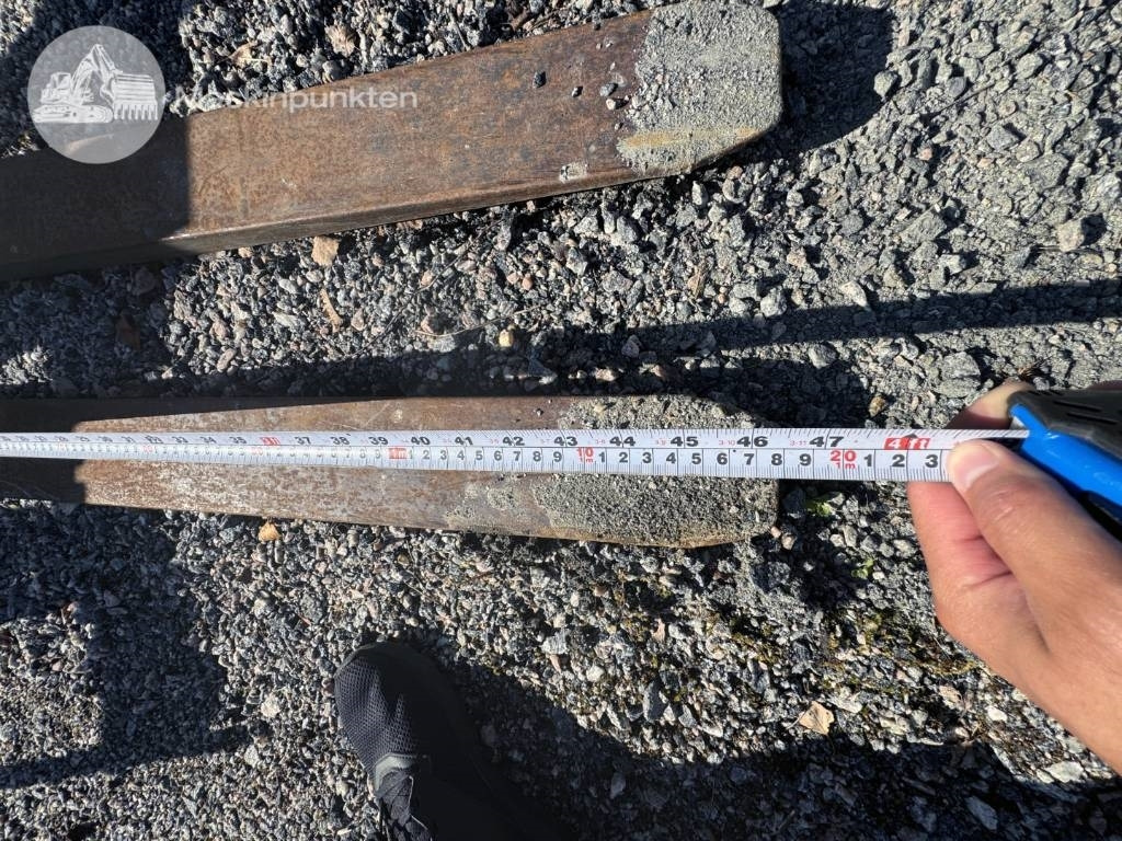 Chargeuse sur pneus JCB 413 K