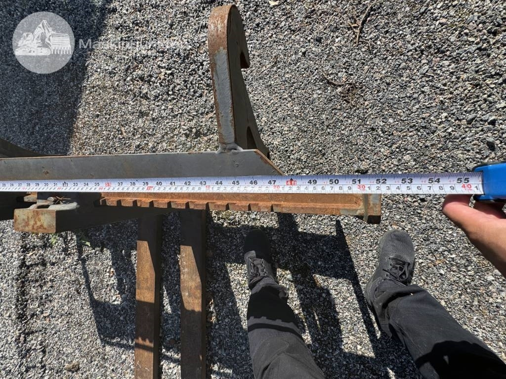 Chargeuse sur pneus JCB 413 K