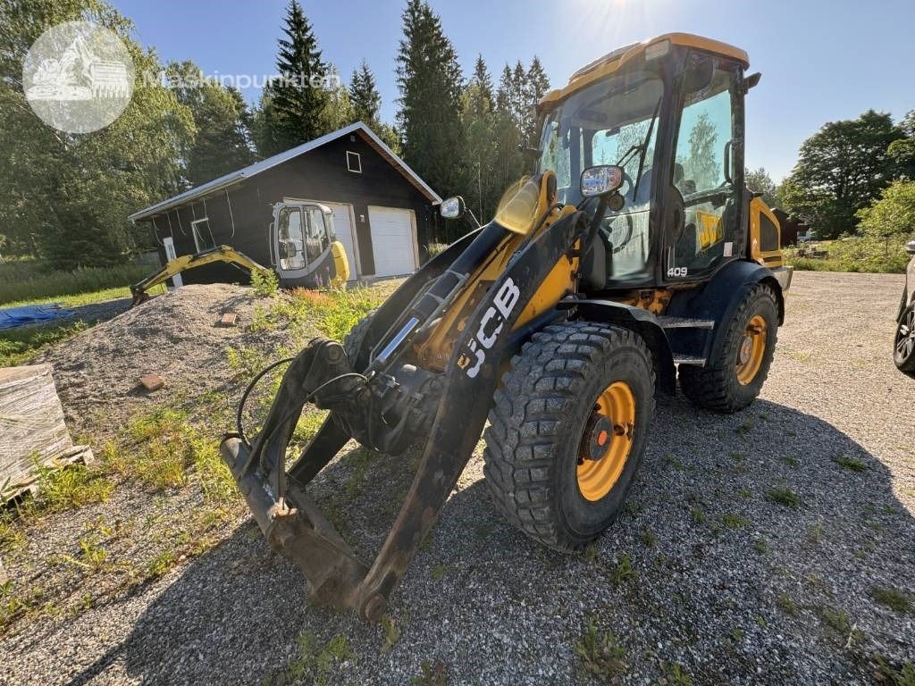 Chargeuse sur pneus JCB 413 K