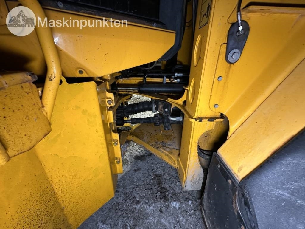 Chargeuse sur pneus JCB 413 S