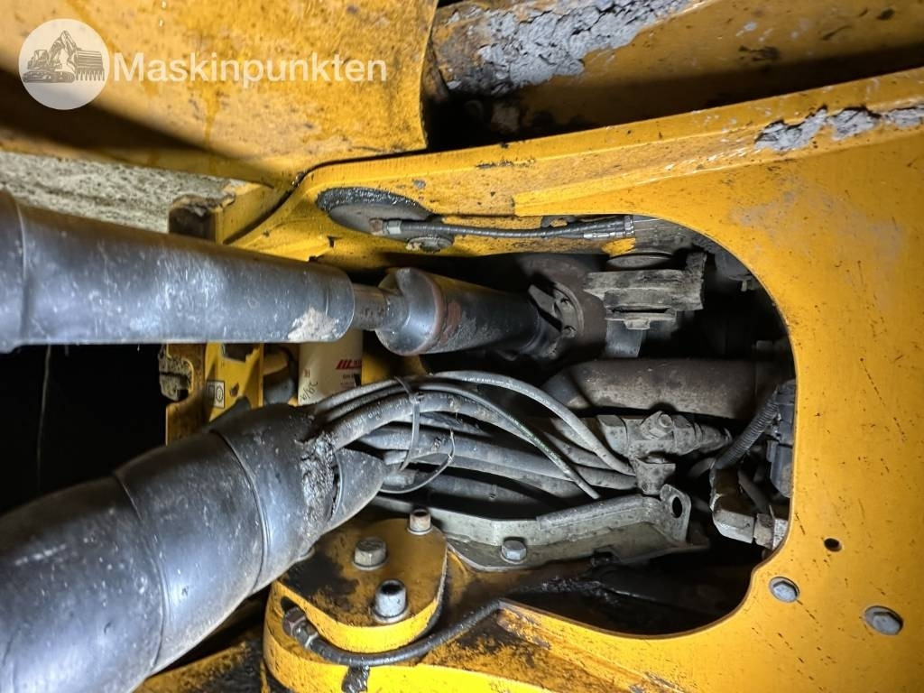 Chargeuse sur pneus JCB 413 S