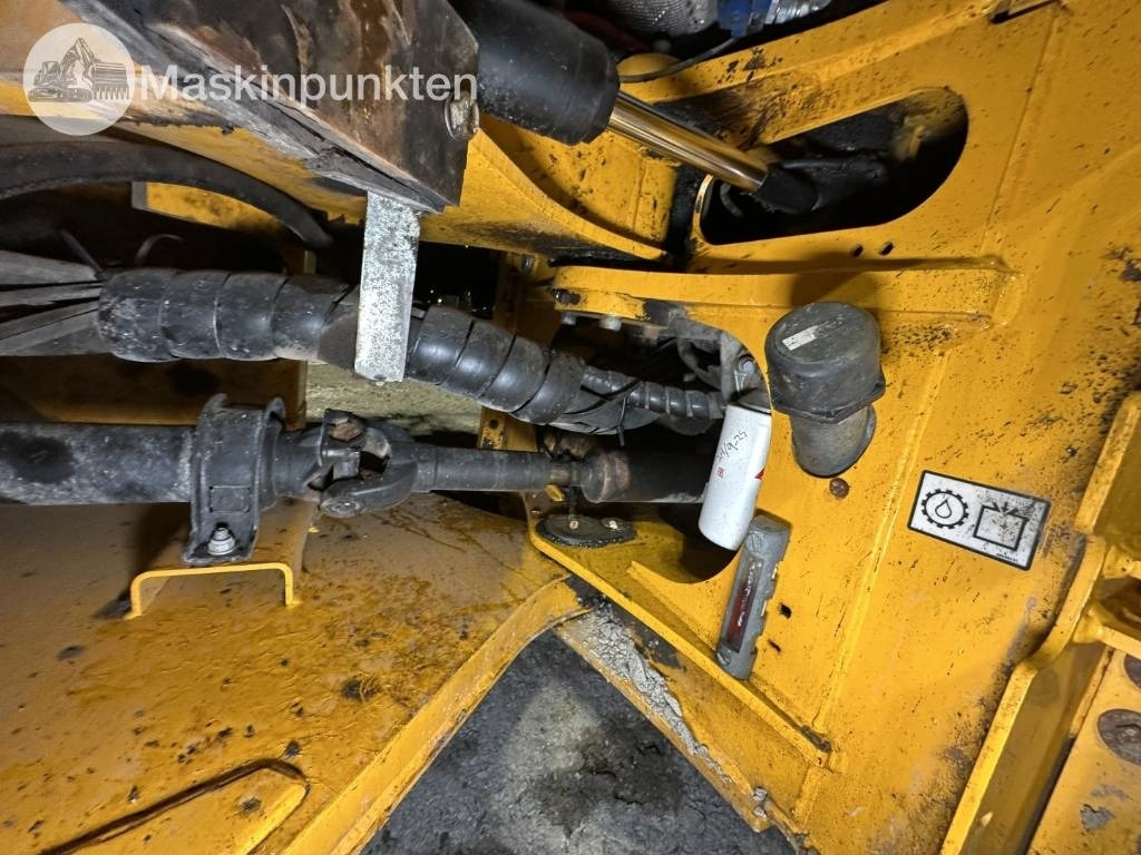 Chargeuse sur pneus JCB 413 S