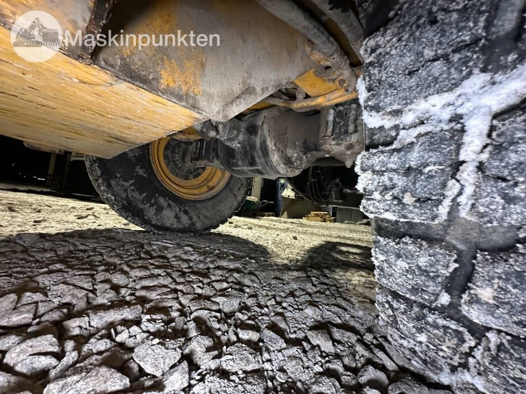 Chargeuse sur pneus JCB 413 S