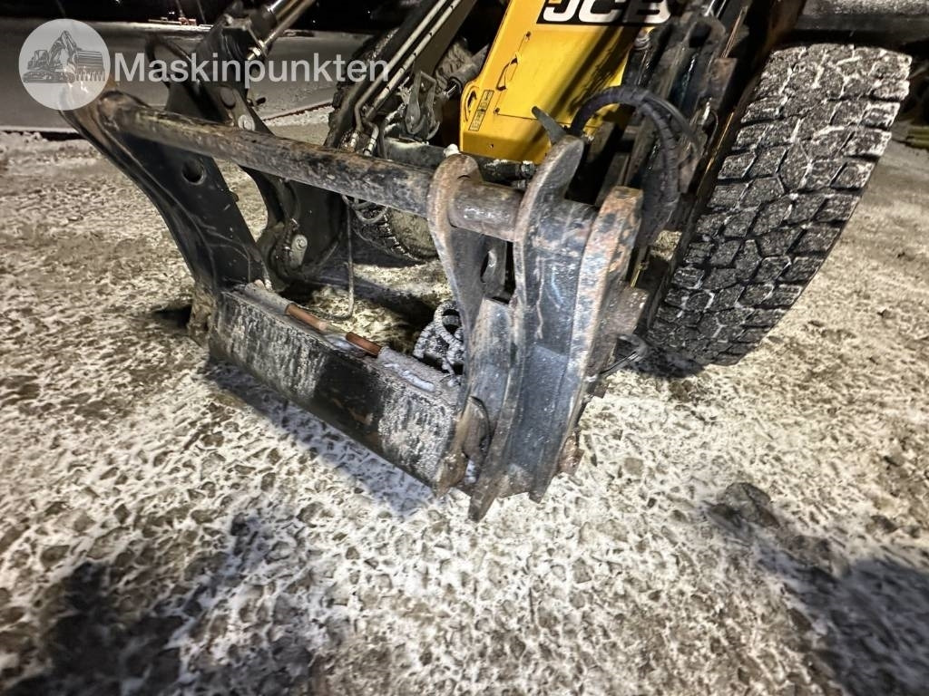 Chargeuse sur pneus JCB 413 S