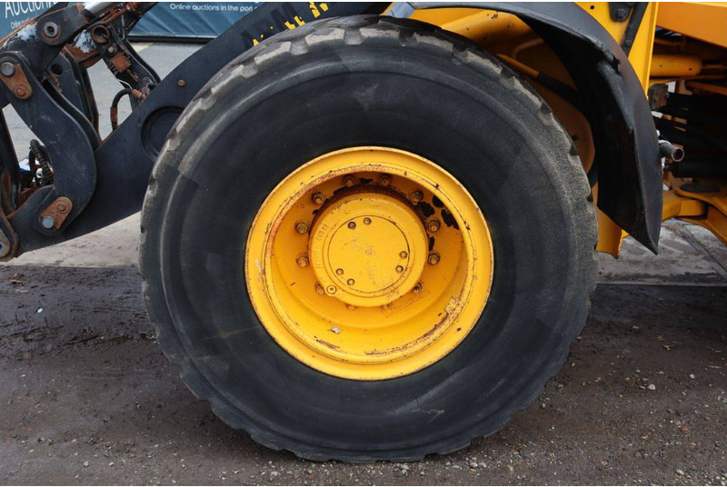 Chargeuse sur pneus JCB 416S