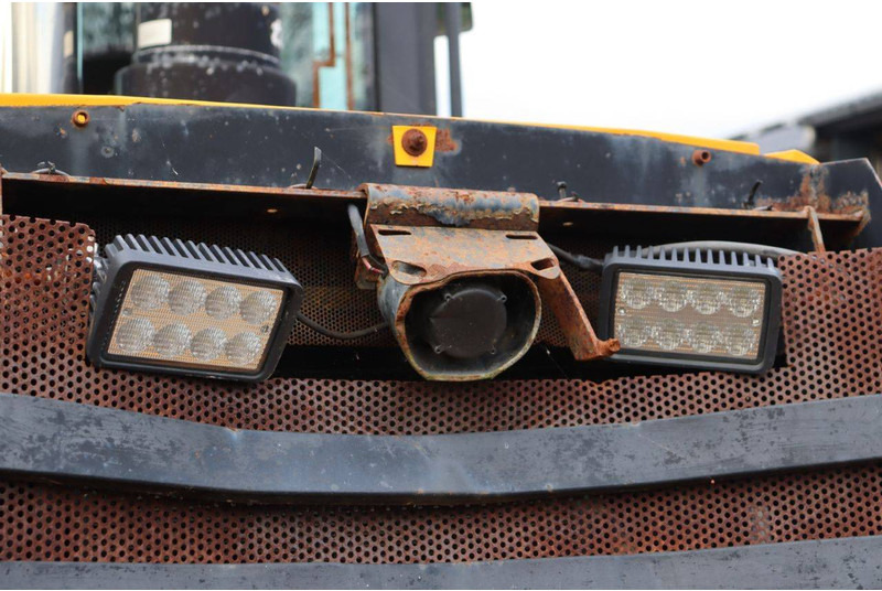 Chargeuse sur pneus JCB 416S