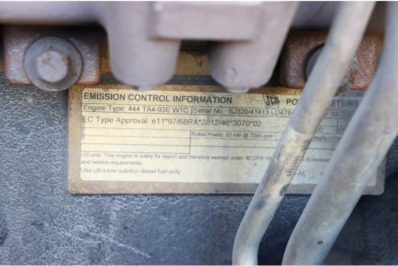 Chargeuse sur pneus JCB 417 HT T4F