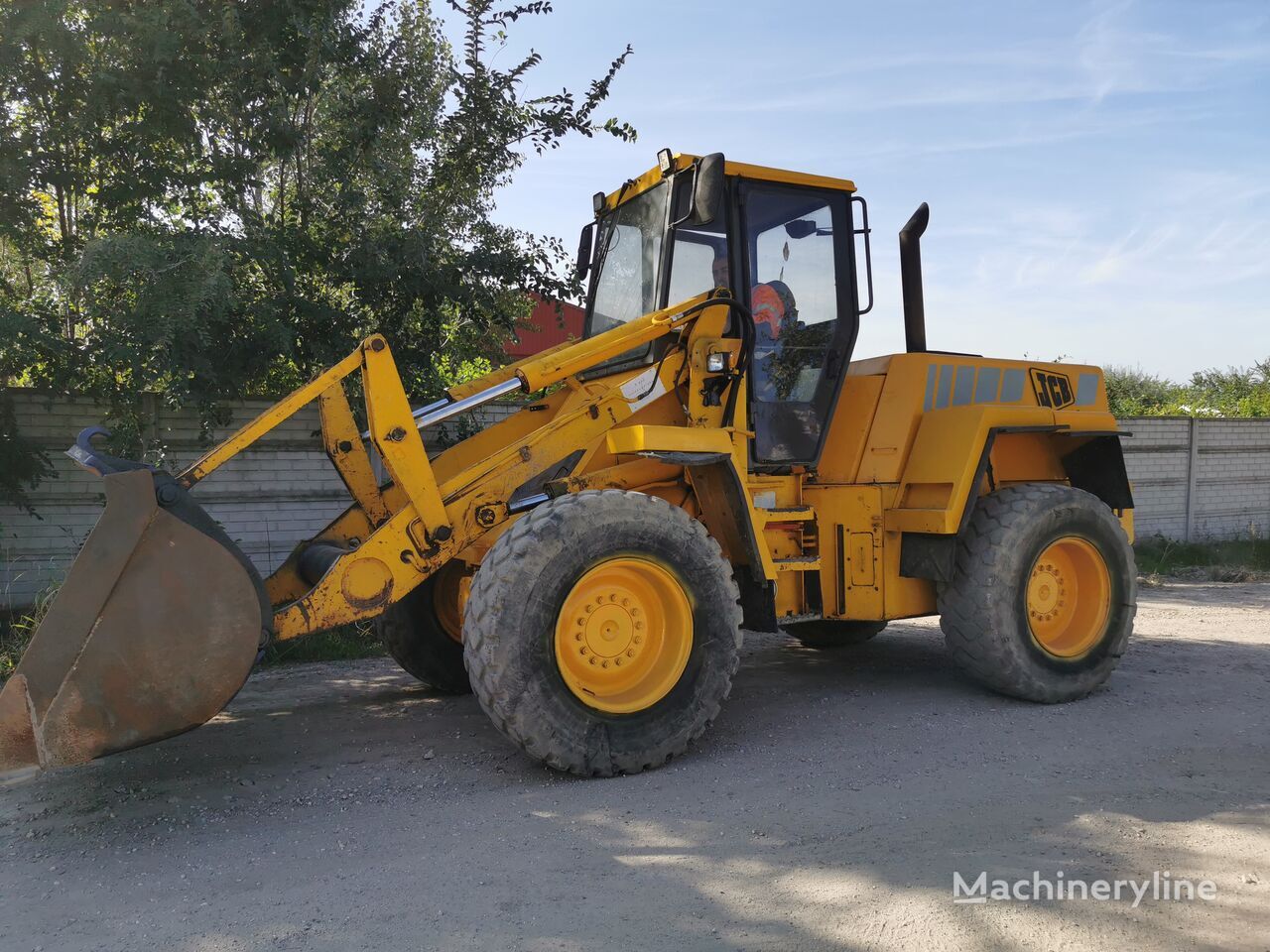 Chargeuse sur pneus JCB 425