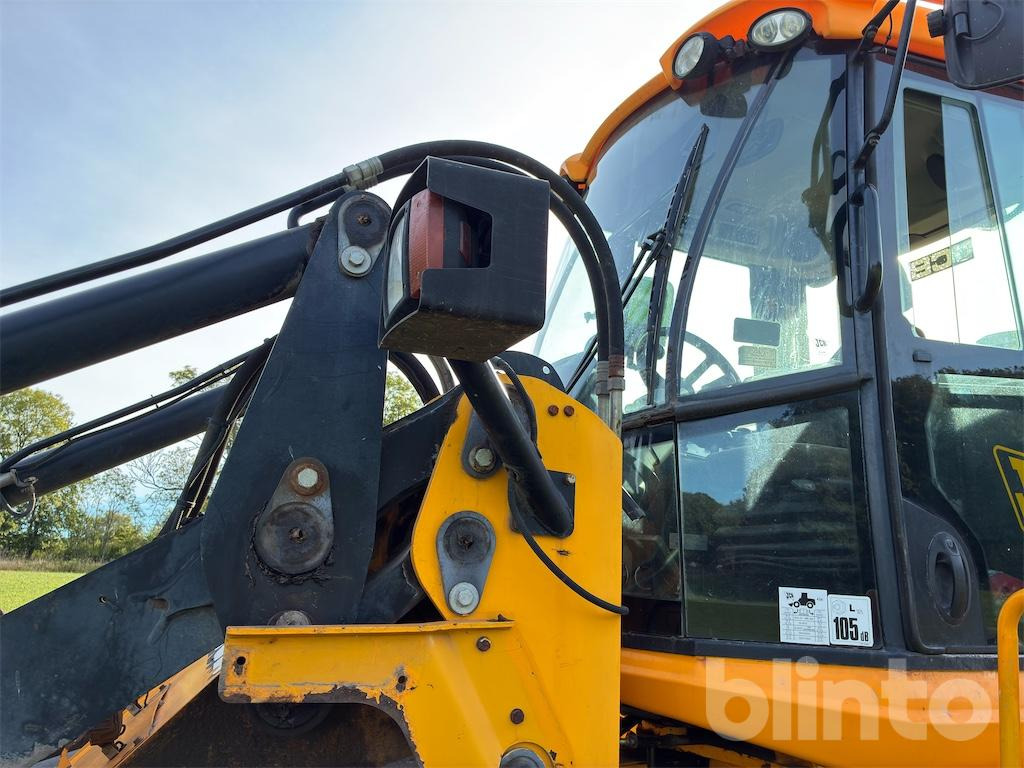 Chargeuse sur pneus JCB 426 AGRI