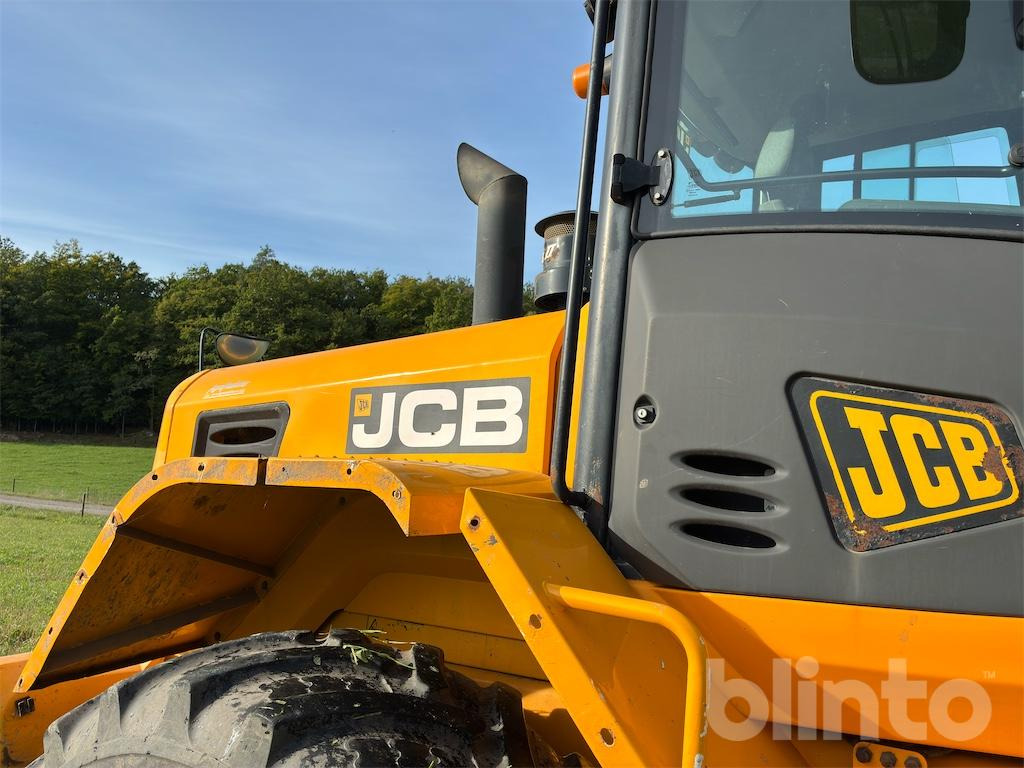 Chargeuse sur pneus JCB 426 AGRI