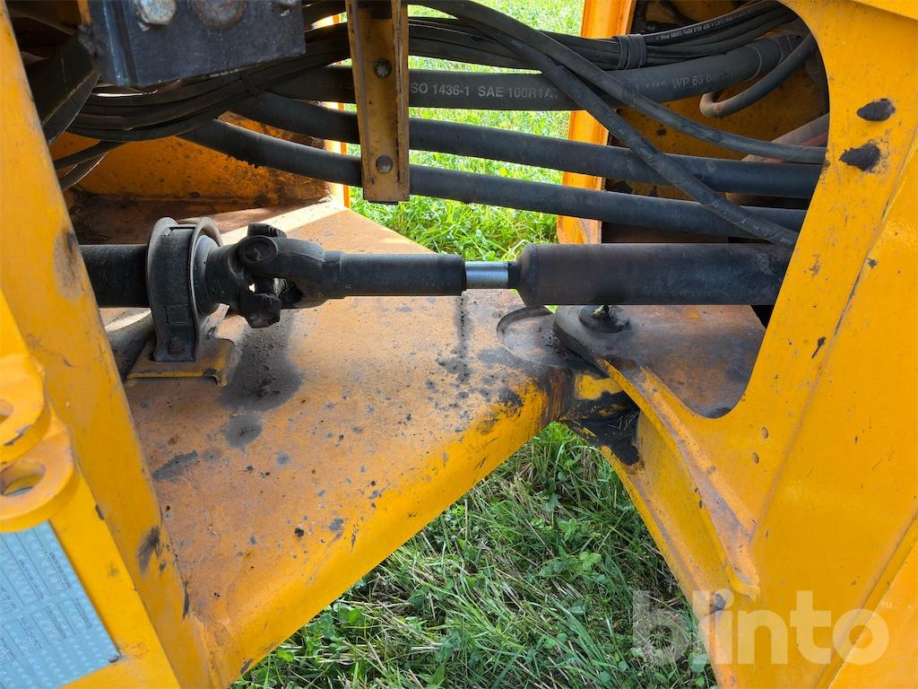 Chargeuse sur pneus JCB 426 AGRI