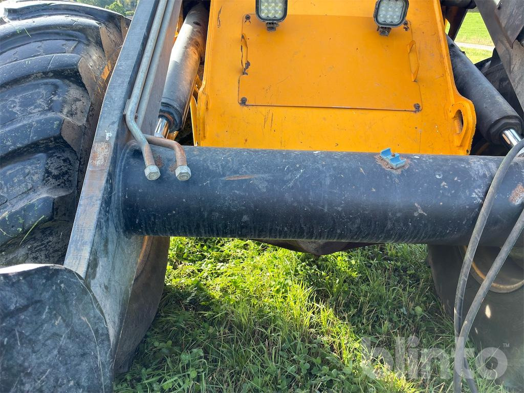Chargeuse sur pneus JCB 426 AGRI
