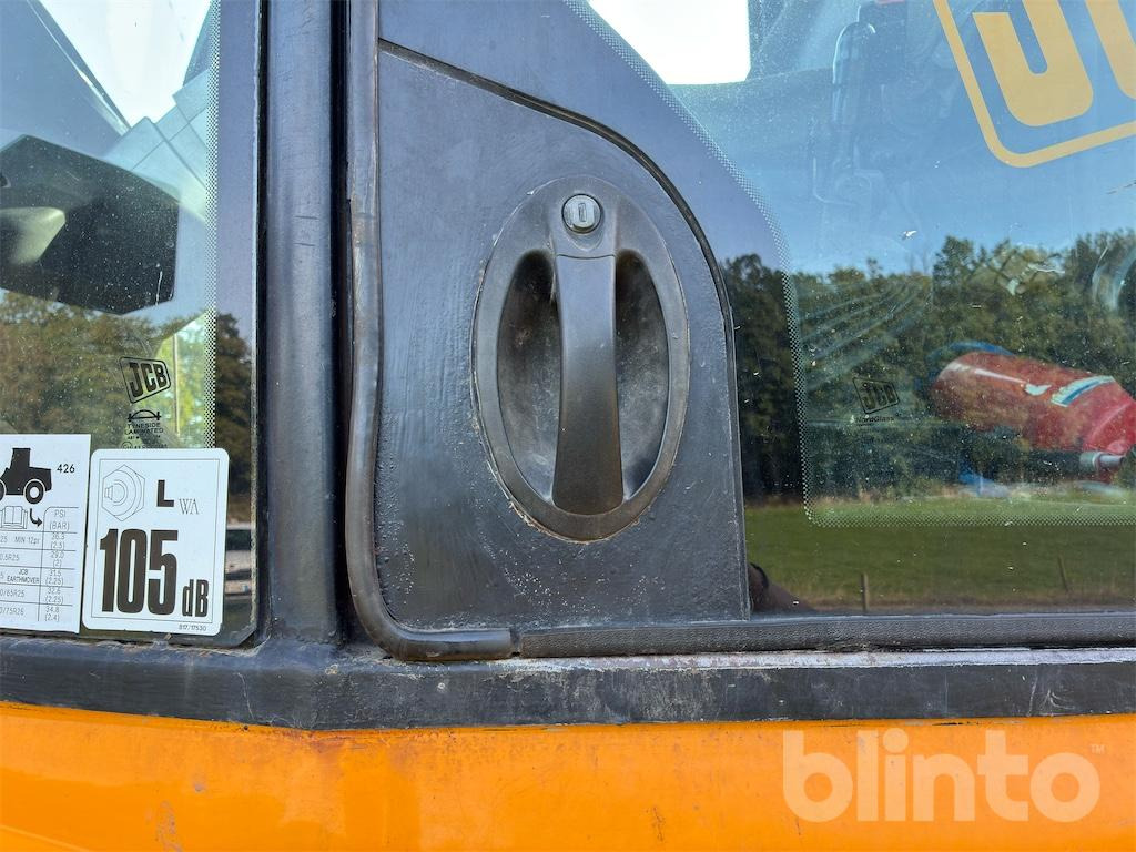 Chargeuse sur pneus JCB 426 AGRI