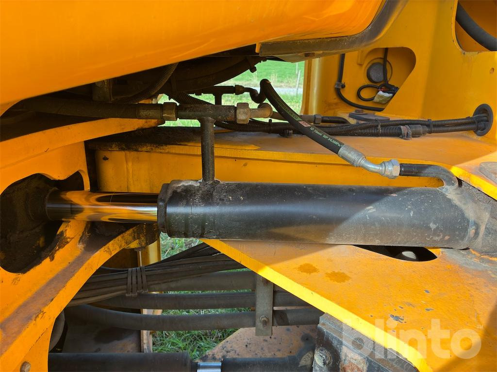 Chargeuse sur pneus JCB 426 AGRI