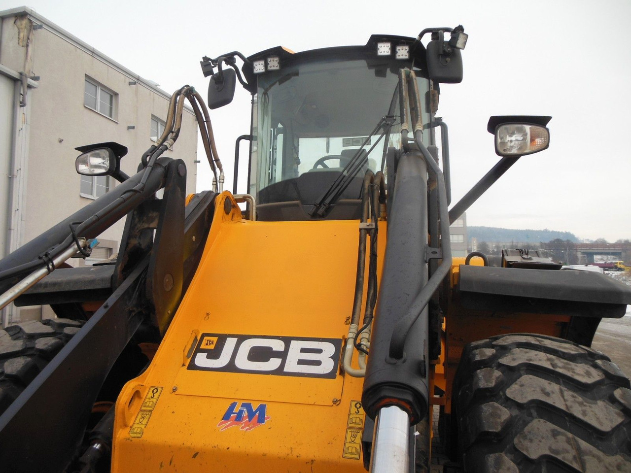 Chargeuse sur pneus JCB 427 AGT4F