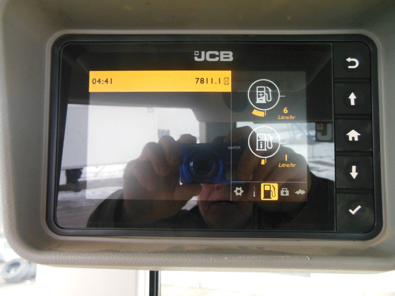 Chargeuse sur pneus JCB 427 AGT4F
