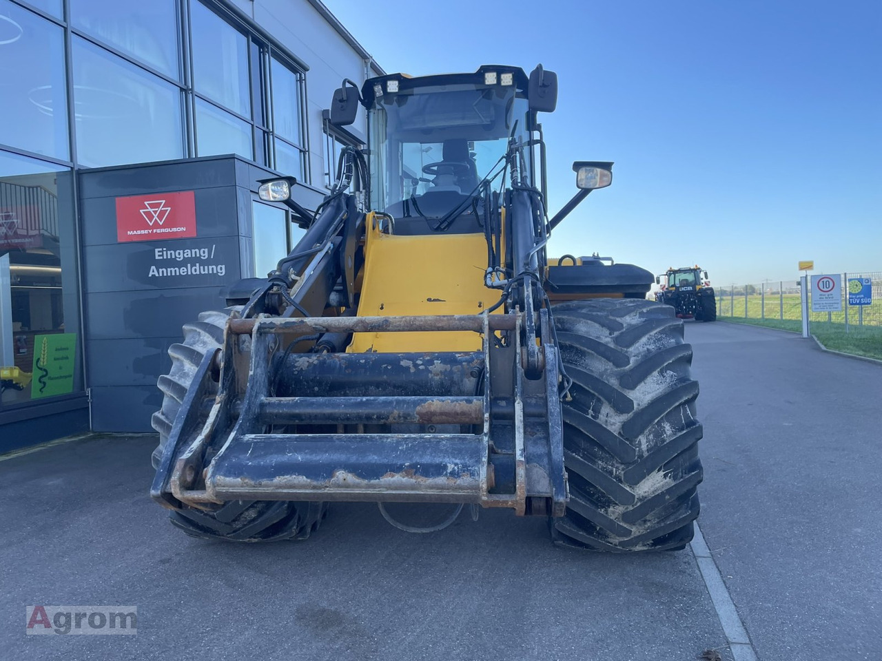Chargeuse sur pneus JCB 427 HT Agri