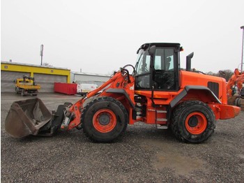 Chargeuse sur pneus JCB 427 HT Highlift