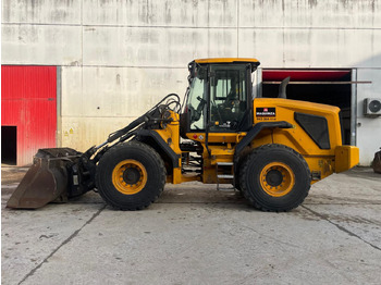 Chargeuse sur pneus  JCB 427 HT S5
