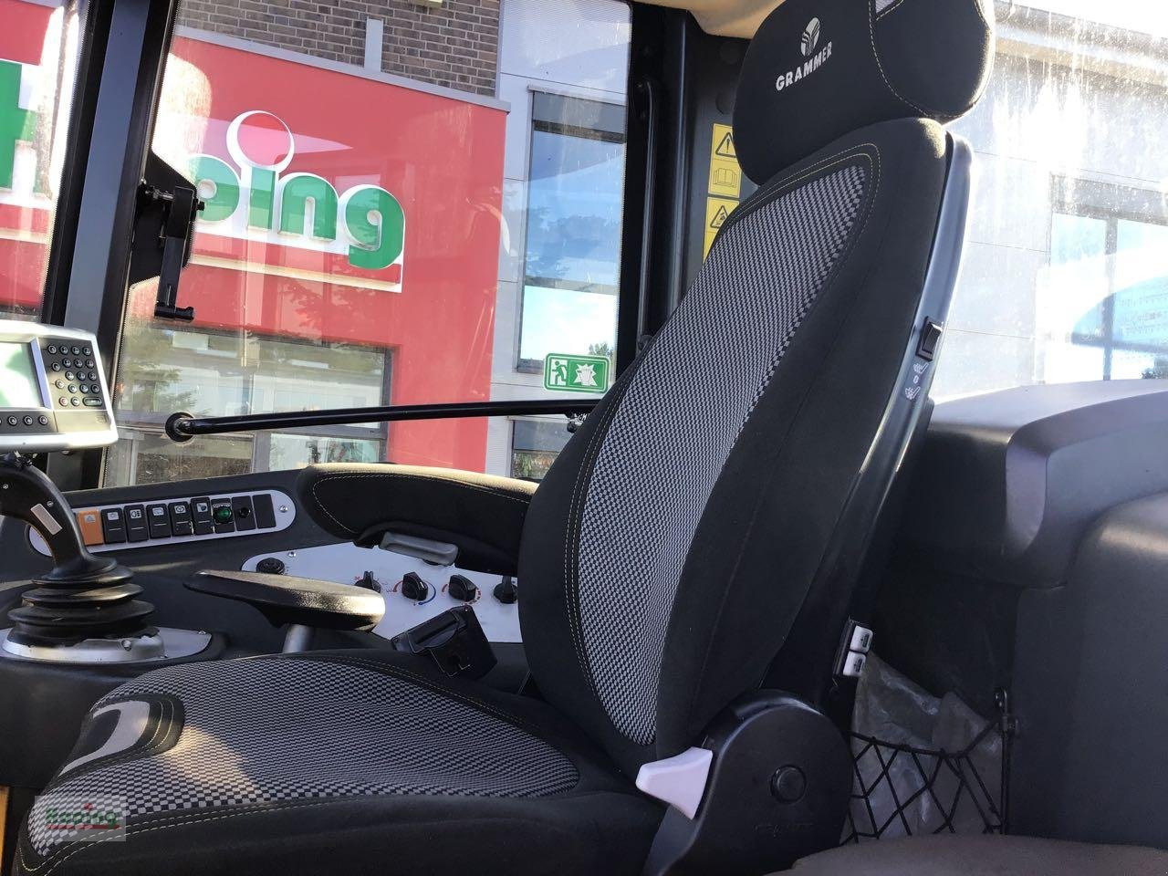 Chargeuse sur pneus JCB 434S