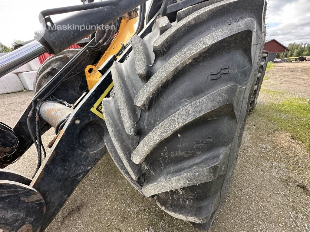 Chargeuse sur pneus JCB 435