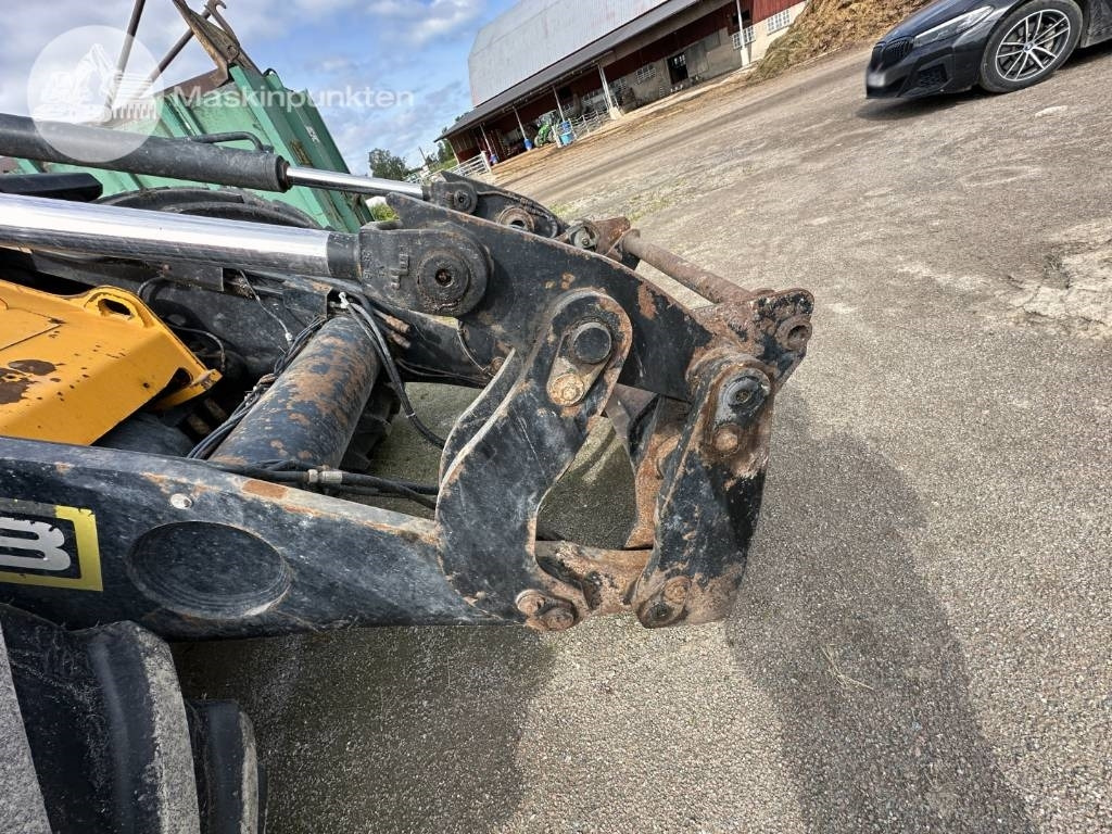 Chargeuse sur pneus JCB 435