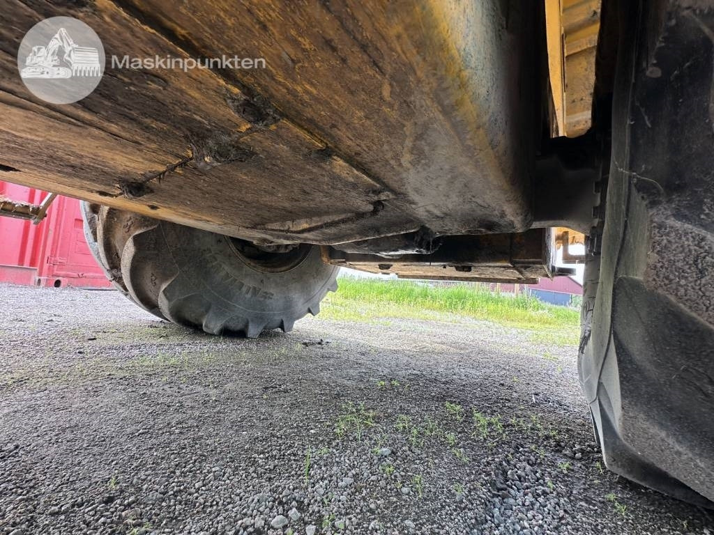 Chargeuse sur pneus JCB 435