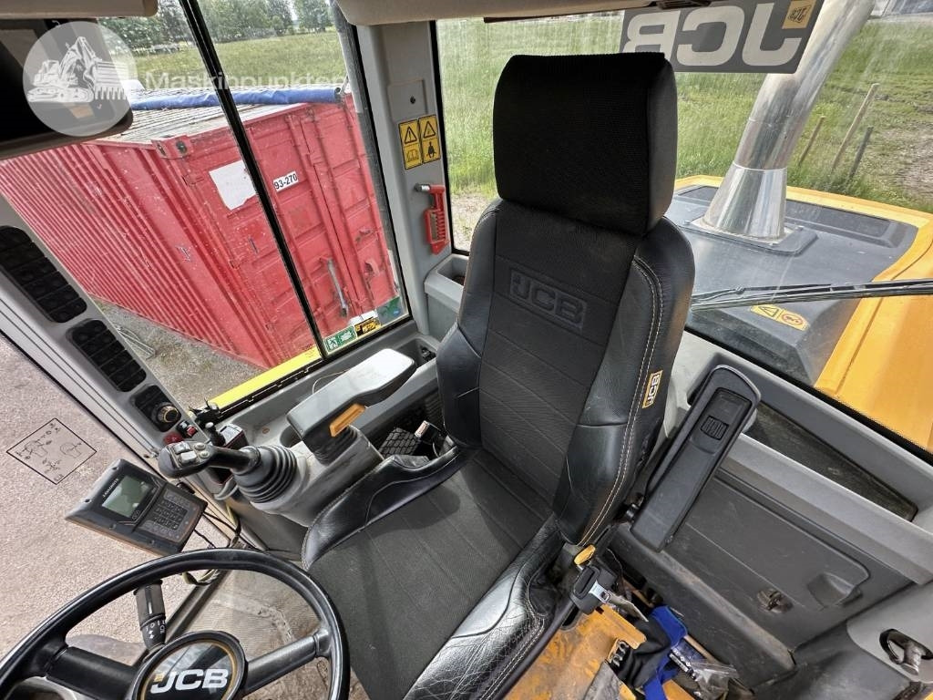 Chargeuse sur pneus JCB 435