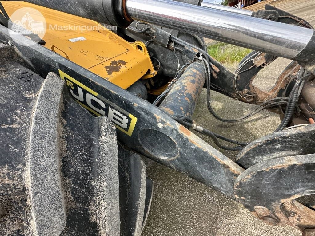 Chargeuse sur pneus JCB 435