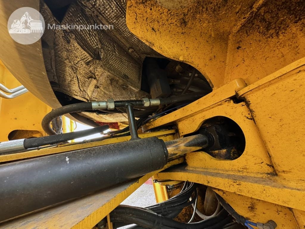 Chargeuse sur pneus JCB 435